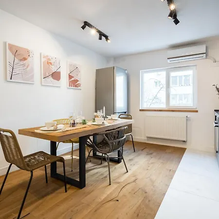 아파트 Aria Victoriei Square