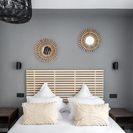 Aria Victoriei Square *