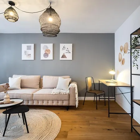 Aria Victoriei Square * Boekarest