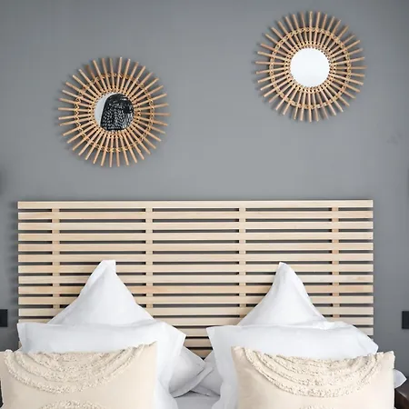 Aria Victoriei Square *