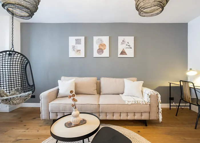 Aria Victoriei Square * Bucureşti