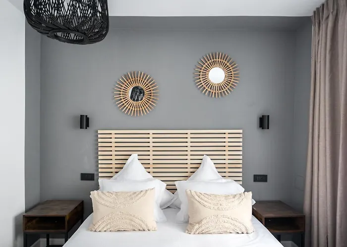 Aria Victoriei Square *